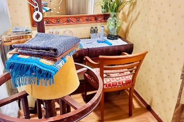 Renovated Nice ID 2.5 Storey Terrace @ Jalan Nikel Seksyen 7 Shah Alam.