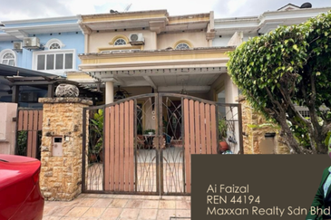 Renovated Nice ID 2.5 Storey Terrace @ Jalan Nikel Seksyen 7 Shah Alam.