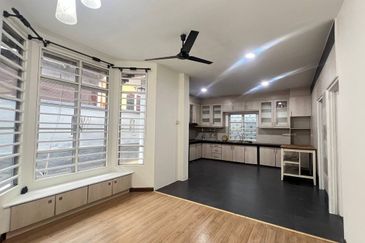 Taman Dahlia, Sepang