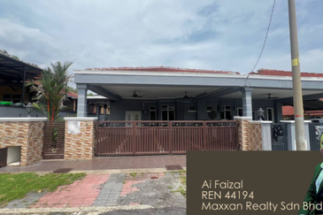 Taman Dahlia, Sepang