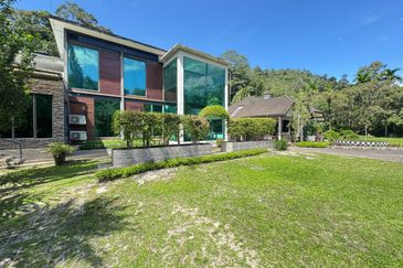 2 Acres + 2 Houses Batu 24 Hulu Langat