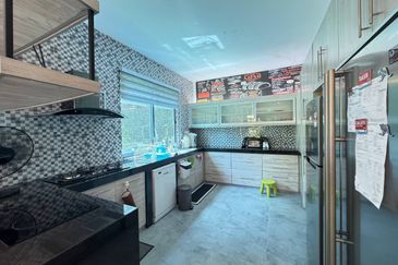 2 Acres + 2 Houses Batu 24 Hulu Langat