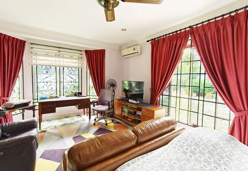 Double Storey Semi-D House SS4A Kelana Jaya 6953sqft Land