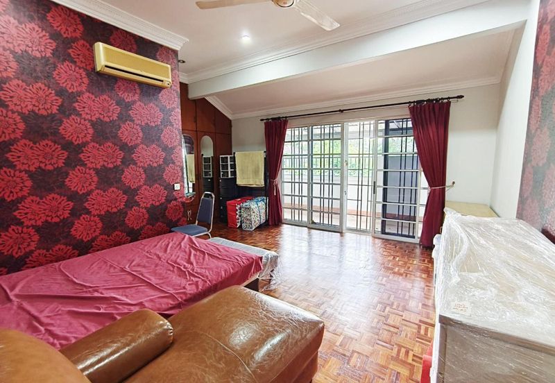 Double Storey Semi-D House SS4A Kelana Jaya 6953sqft Land