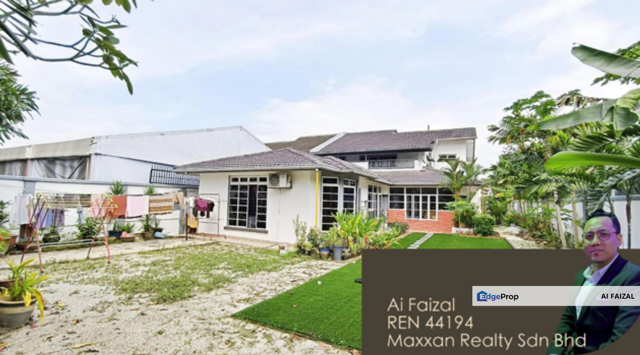 Double Storey Semi-D House SS4A Kelana Jaya 6953sqft Land, Selangor, Kelana Jaya