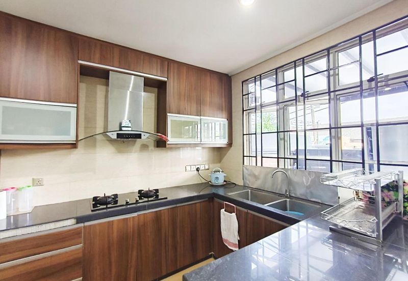 Double Storey Semi-D House SS4A Kelana Jaya 6953sqft Land