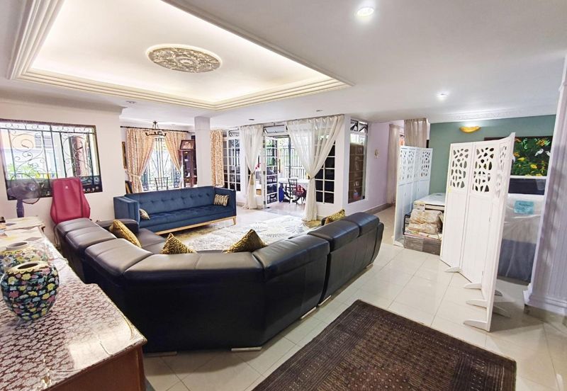 Double Storey Semi-D House SS4A Kelana Jaya 6953sqft Land