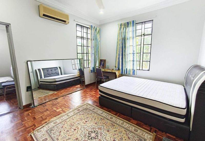 Double Storey Semi-D House SS4A Kelana Jaya 6953sqft Land