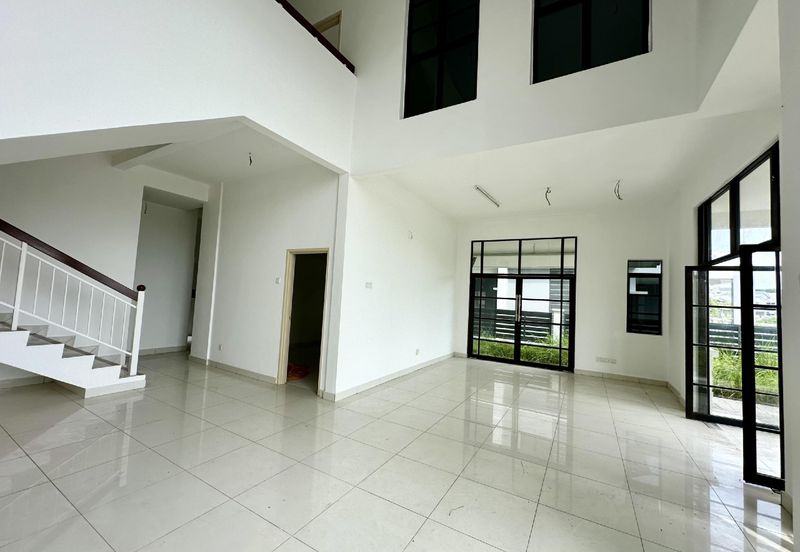 Semi-D Facing Lake @ Seksyen 3 Bandar Baru Bangi, Bangi Selangor.