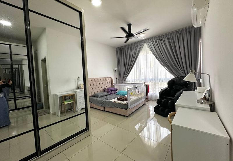 Setia Warisan Tropika (Belladonna)