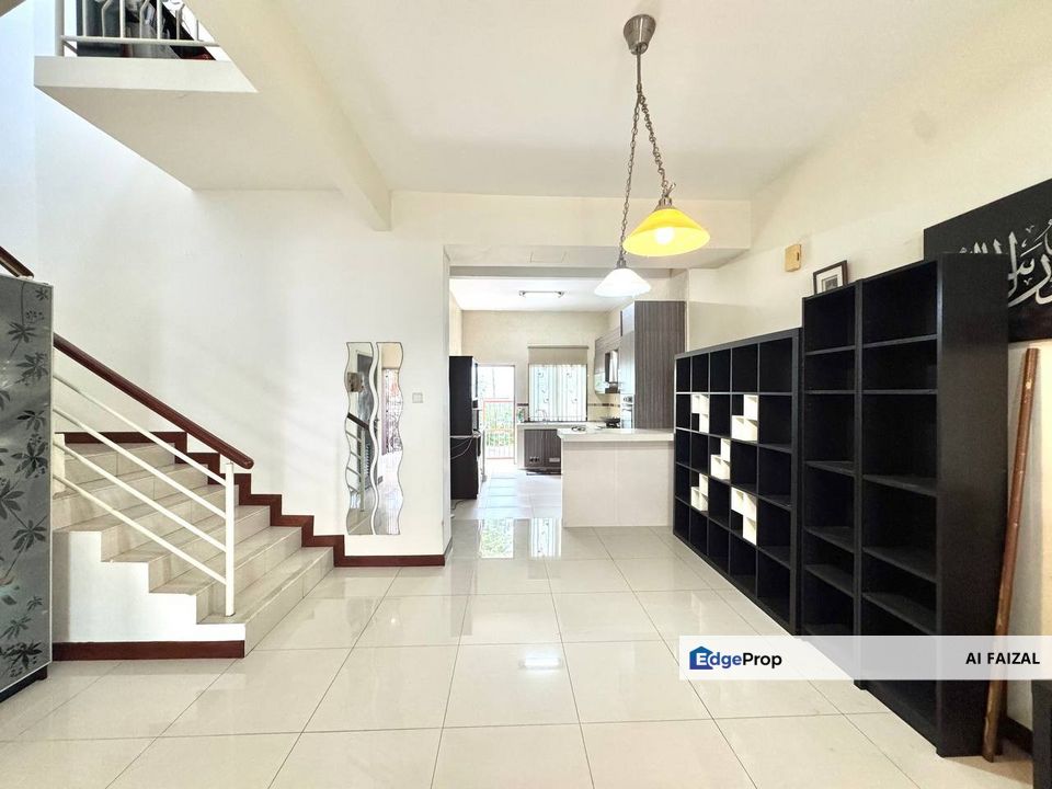 Gated & Guarded Double Storey Terrace Subang Galaxy  U5, Shah Alam, Selangor, Shah Alam