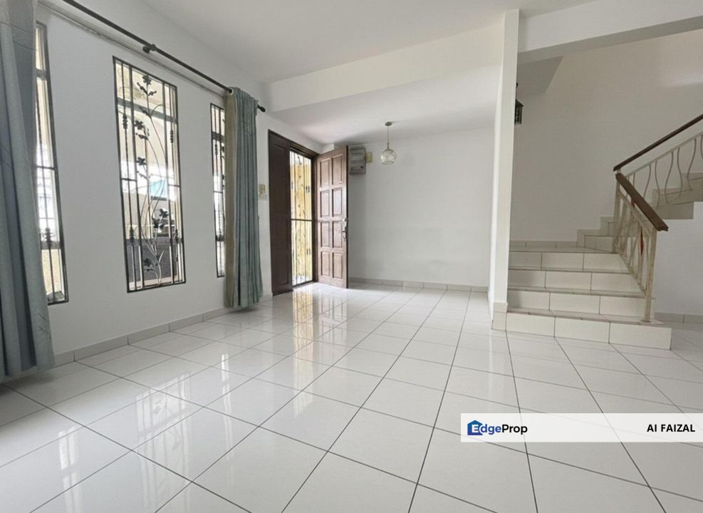 Strategic Location Double Storey Semi D Cluster @ Taman Aman Perdana Klang, Selangor, Klang