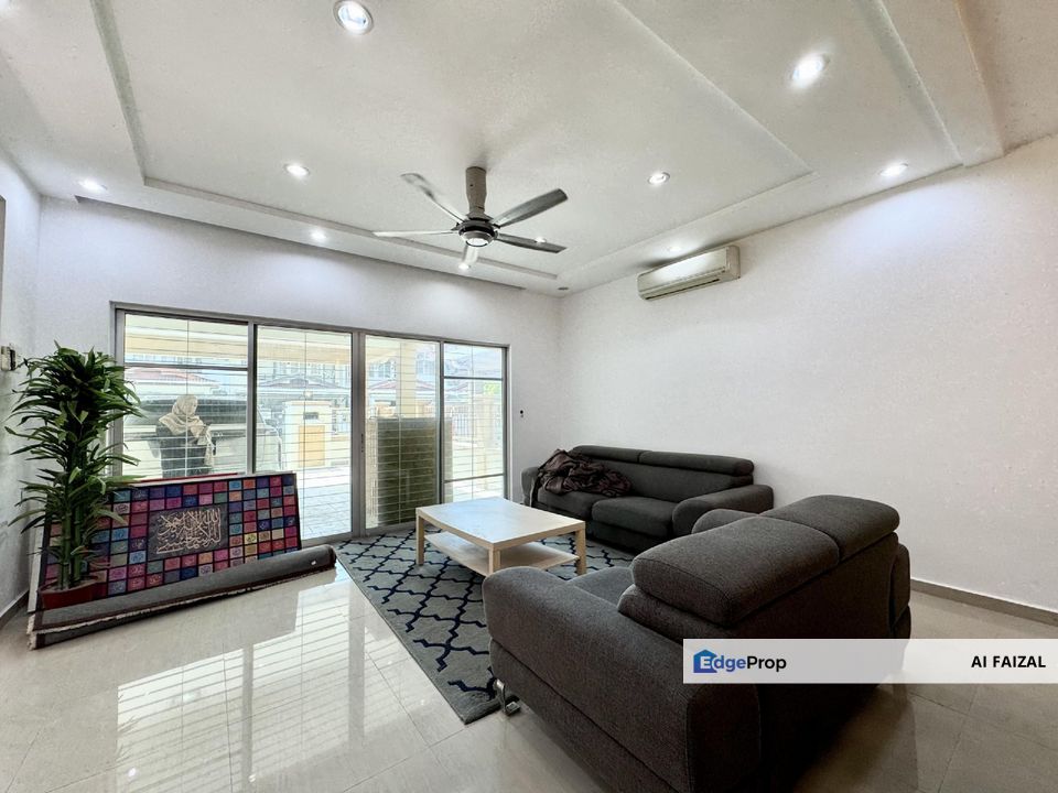 Freehold Double Storey Superlink Laman 2, Bandar Seri Putra Kajang, Selangor, Bangi