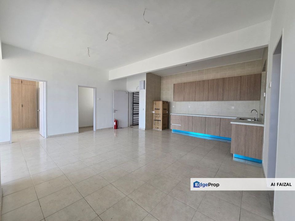 Corner Unit Residensi Adelia 4, Bangi Avenue, Selangor, Bangi