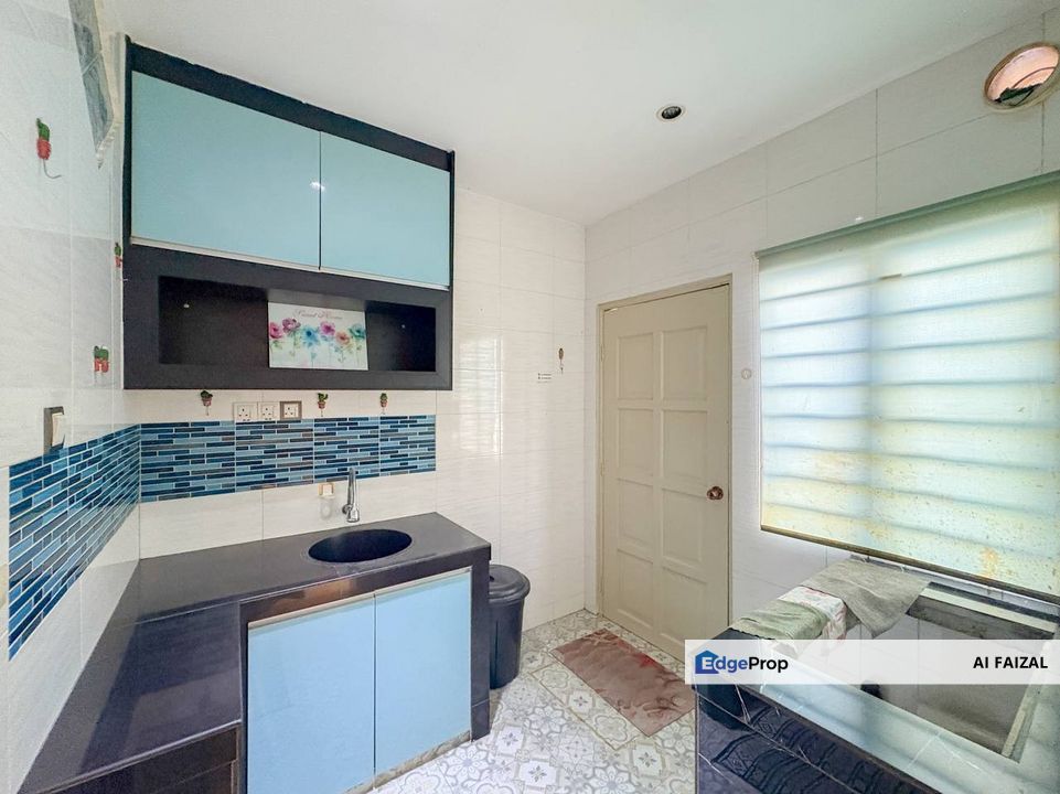 Renovated Double Storey Terrace Taman Tasik Prima Puchong , Selangor, Puchong