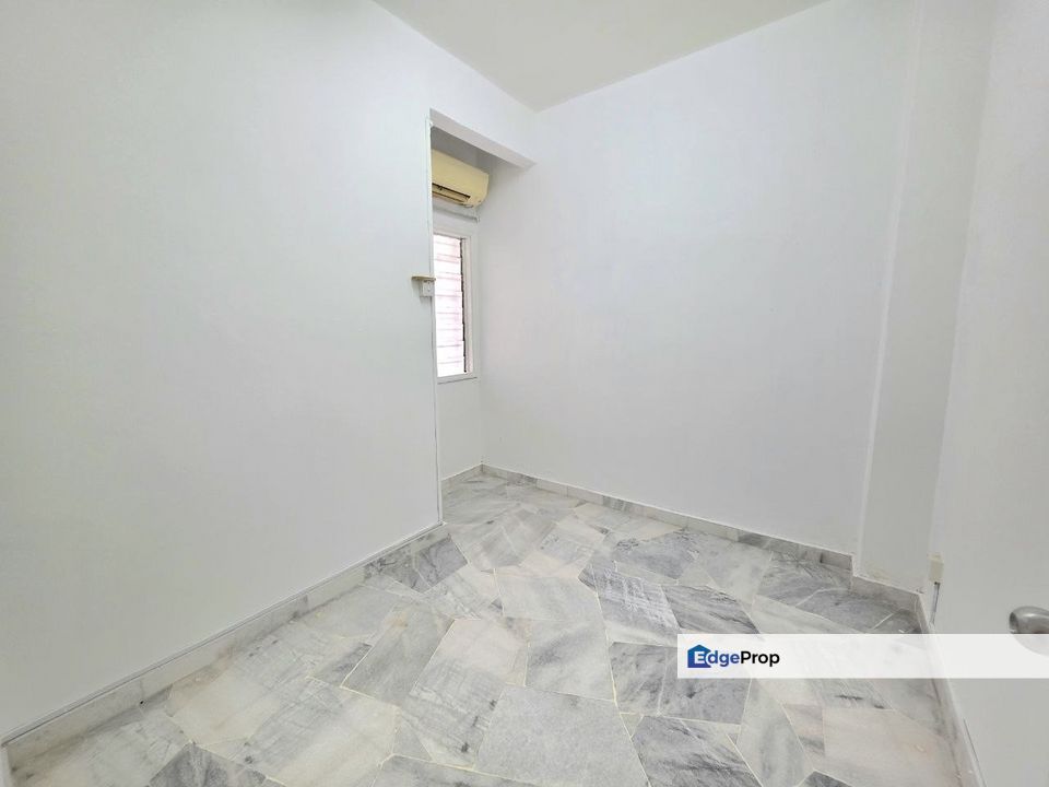 Renovated Unit-Double Storey Superlink House USJ 9, Subang Jaya, Selangor, USJ