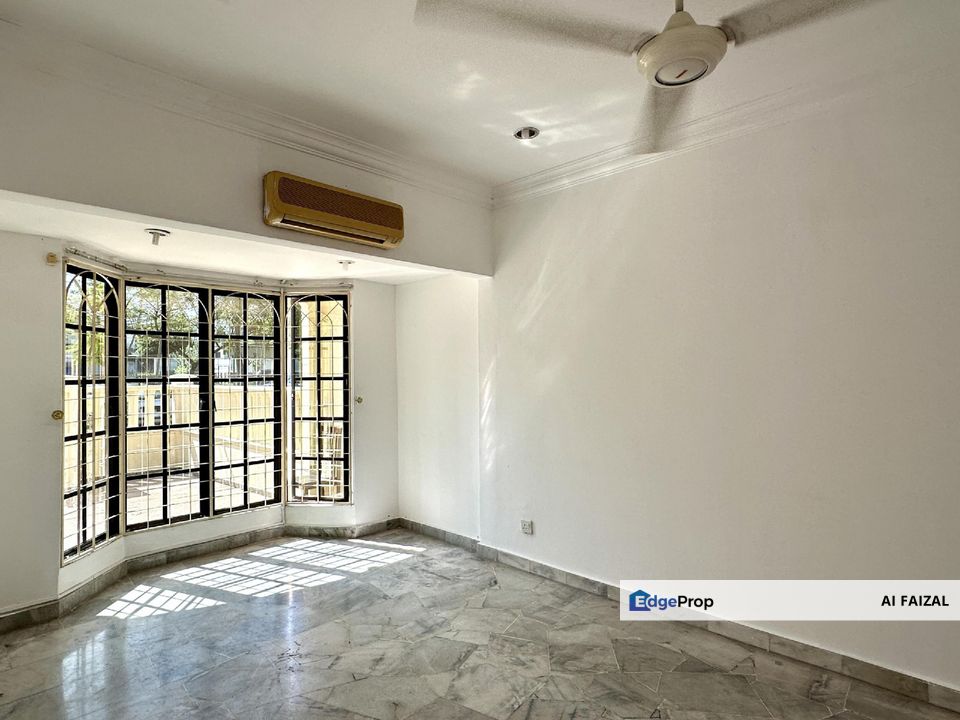 Gated & Guarded Double Storey Terrace @USJ 3 Subang Jaya, Selangor, Subang Jaya