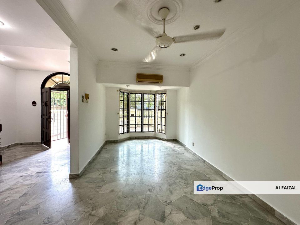 Gated & Guarded Double Storey Terrace @USJ 3 Subang Jaya, Selangor, Subang Jaya