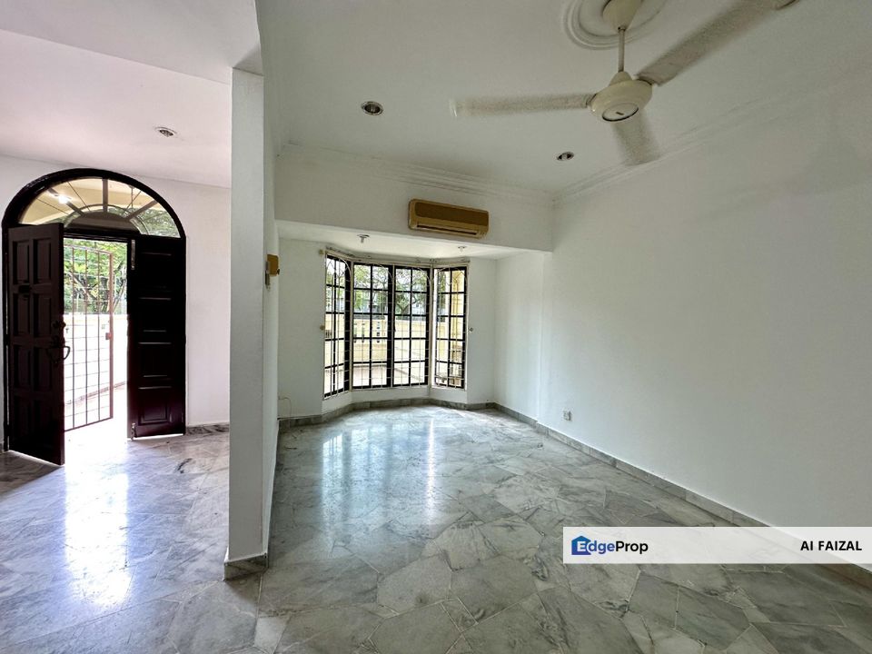 Gated & Guarded Double Storey Terrace @USJ 3 Subang Jaya, Selangor, Subang Jaya