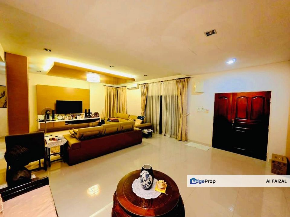 Renovated Double Storey Bungalow Bandar Nusa Rhu Seksyen U10 Shah Alam, Selangor, Shah Alam