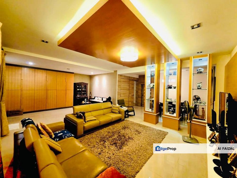 Renovated Double Storey Bungalow Bandar Nusa Rhu Seksyen U10 Shah Alam, Selangor, Shah Alam