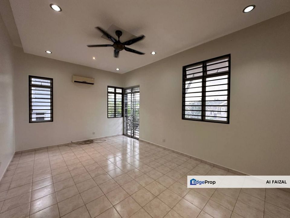 Fully Renovated Double Storey Semi Detach House Bandar Seri Putra Bangi, Selangor, Selangor, Bangi