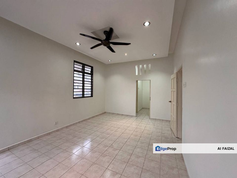 Fully Renovated Double Storey Semi Detach House Bandar Seri Putra Bangi, Selangor, Selangor, Bangi