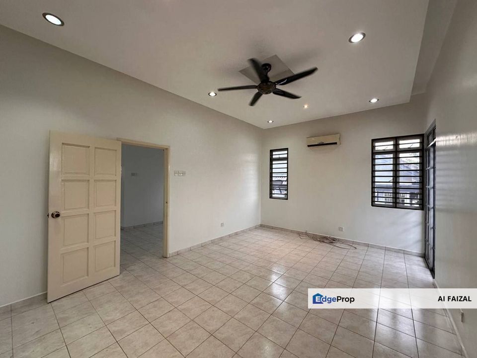 Fully Renovated Double Storey Semi Detach House Bandar Seri Putra Bangi, Selangor, Selangor, Bangi