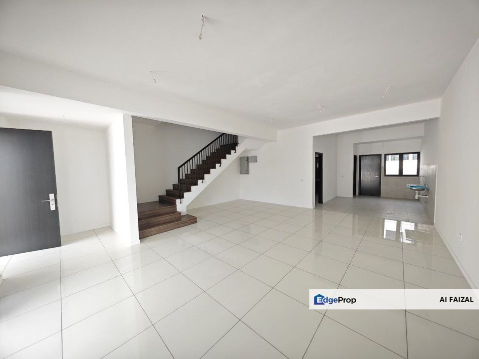 Below Market Double Storey Anisa Serenia City, Kota Warisan Sepang , Selangor, Sepang