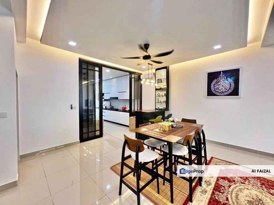 Fully Renovate | Double Storey SEJATI LAKESIDE, CYBERJAYA | Partly Furnished , Selangor, Cyberjaya