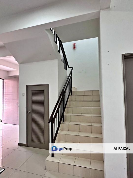 DOUBLE STOREY HOUSE TAMAN SAUJANA KLIA Phase 3 , KOTA WARISAN SEPANG, Selangor, Sepang