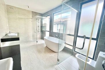 Isle of Botanica, Setia Eco Glades