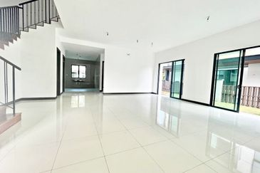 Isle of Botanica, Setia Eco Glades