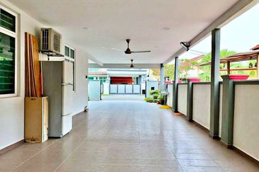 Desa Pinggiran Putra