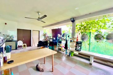 Desa Pinggiran Putra