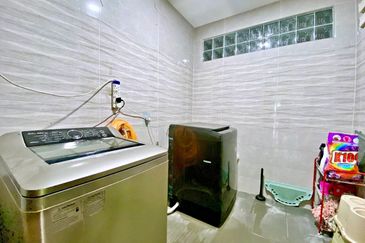 Desa Pinggiran Putra