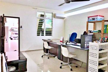 Desa Pinggiran Putra