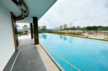 Setia Warisan Tropika (Belladonna)