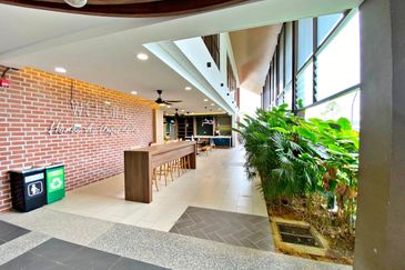 Setia Warisan Tropika (Belladonna)