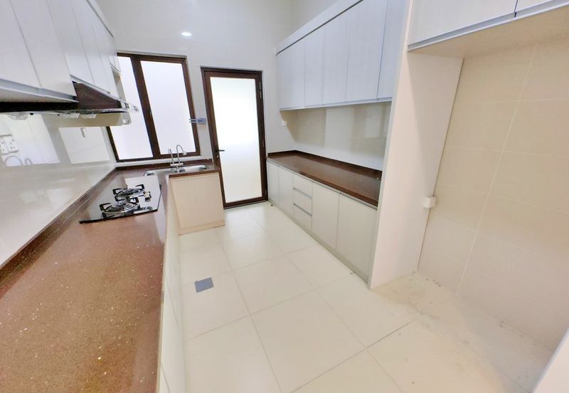 Perdana Lakeview East