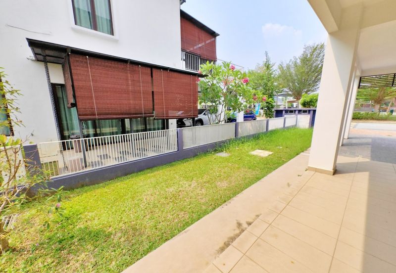 Perdana Lakeview East