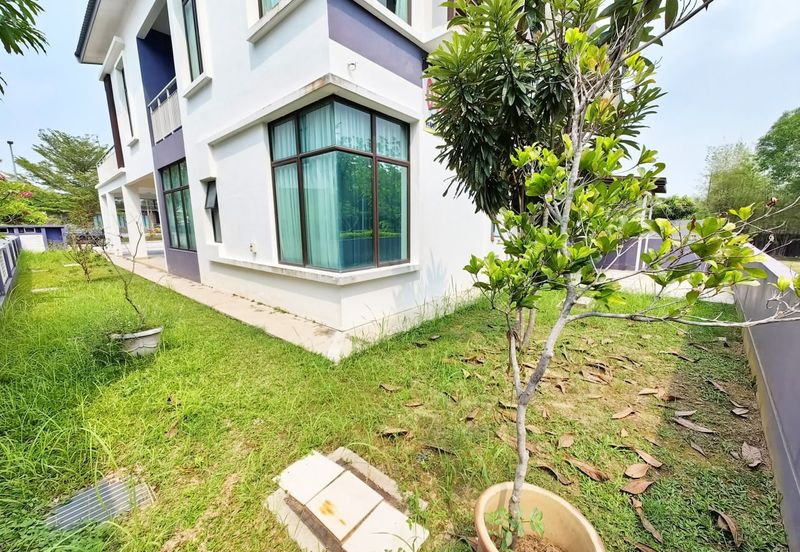 Perdana Lakeview East