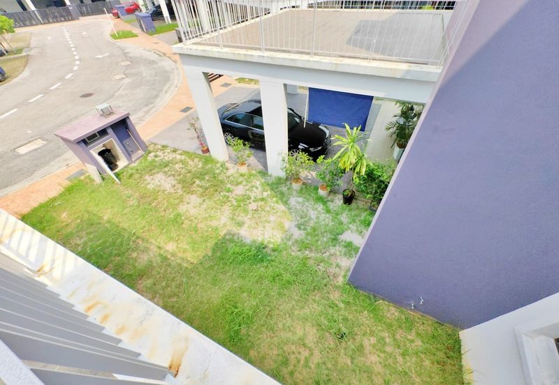 Perdana Lakeview East