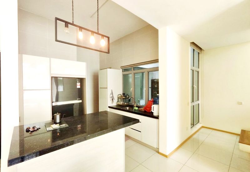 Symphony Hills Schumann