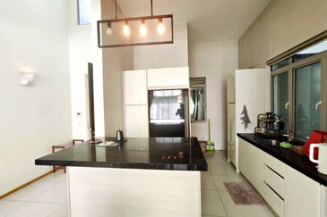 Symphony Hills Schumann