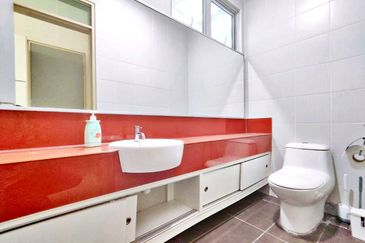 Symphony Hills Schumann