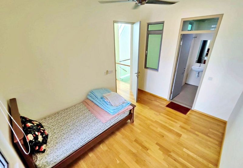 Symphony Hills Schumann