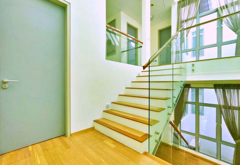 Symphony Hills Schumann