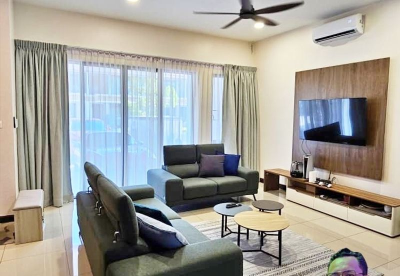 Isle of Botanica, Setia Eco Glades