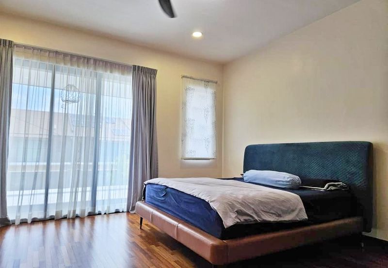 Isle of Botanica, Setia Eco Glades